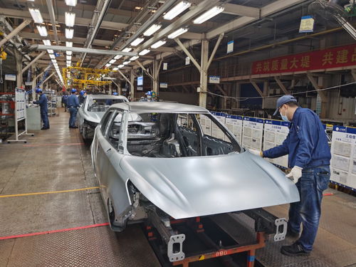首臺(tái)車今下線 上汽臨港乘用車工廠開啟復(fù)工復(fù)產(chǎn)壓力測(cè)試